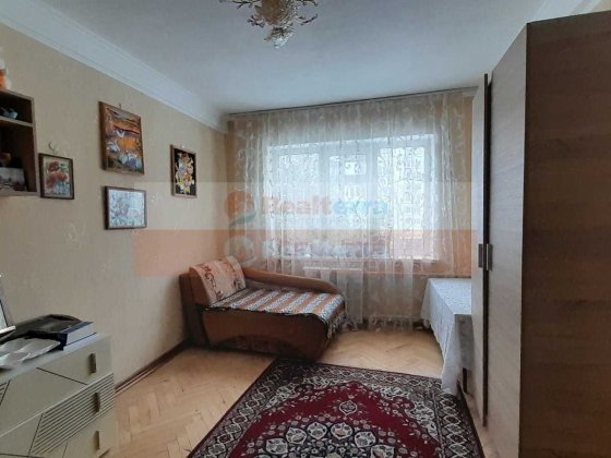 Ігоря Юхновського/Стальского, 14  здам 1 кімнату в 2х. кім.квартирі Киев