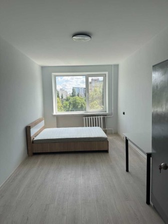 Сдам комнату в 4-комнатной квартире - фото 1