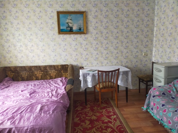 Здається, кімната, будинок, поряд  метро, Славутич, Осокорки. - фото 1