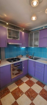 Здам теплу 2 кімнатну із окрем кімнатами, м. Святошин 10 хвилин їзди - фото 1