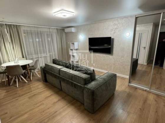 Аренда 1к квартиры 45 м2 Печерский спуск Мечникова Кловская Киев