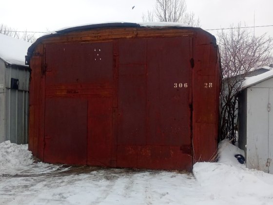 Продам  гараж за деталями прошу звонить Дрогобич
