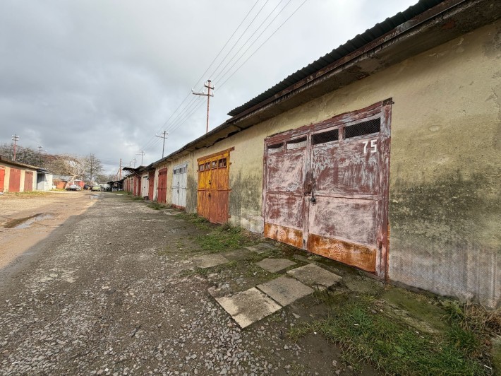 ЦЕГЛЯНИЙ ГАРАЖ центр. частина м.Стрий по Вул. Базарна (Успенська) - фото 1