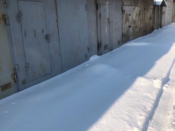 Продаж металевого гаража біля станції метро Киев