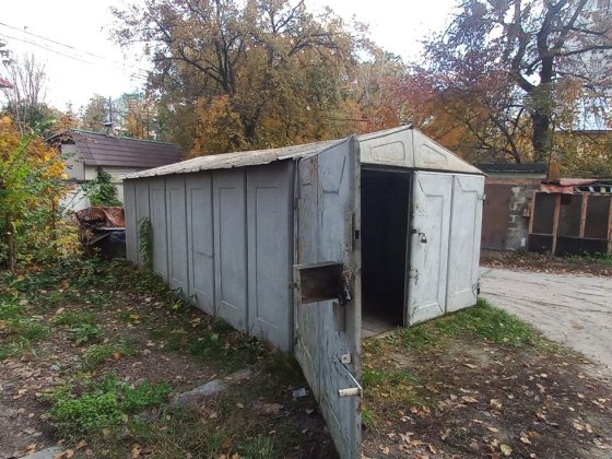 продам срочно Гараж без места самовывоз Киев