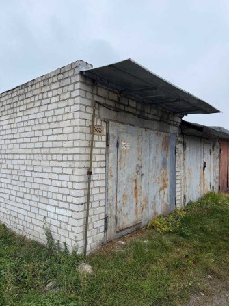 Продам  кирпичный  гараж на улице Медовая 9. - фото 1