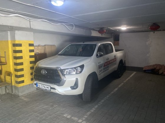 Продам парко место Центр Баумана Мост Сити Набережная Днепр