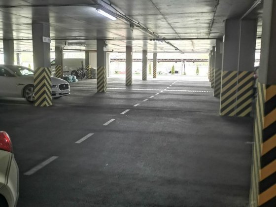 Продам Паркинг в 34 жемчужина  ,Без комиссии на первом этаже Одеса