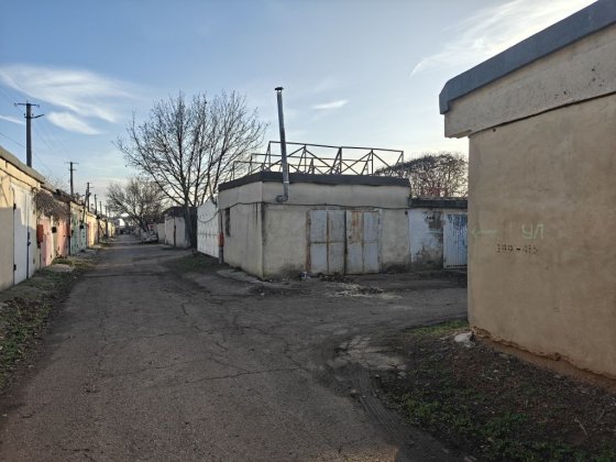 Продам гараж кооператив Чайка ( аэропорт) Одеса