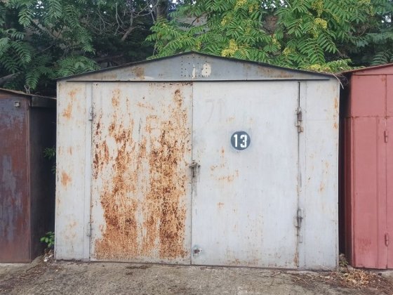 Продам гараж ,рядом Привоз, Автостанция,ЖД вокзал Одеса