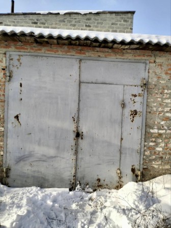 Продам гараж з машиною на ХТЗ " мотор 3" - фото 1