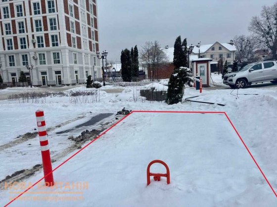 Продається паркомісце на території ЖК Оксфорд біля заїзду Чайки