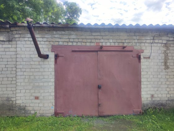 Гараж біля автостанції Кролевец