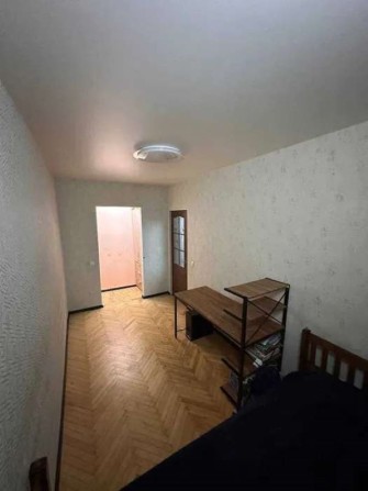 Продаж 3-к квартири Дарницька площа, проспект Соборності 16 - фото 1