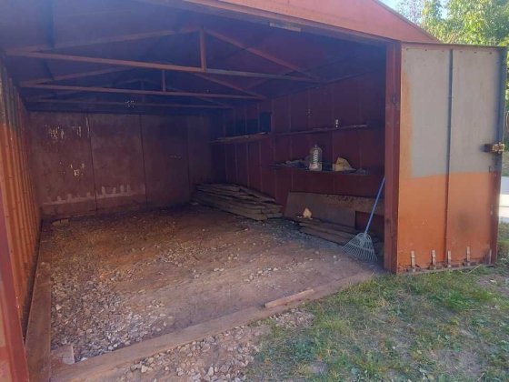 Здам в оренду металевий гараж Ромны