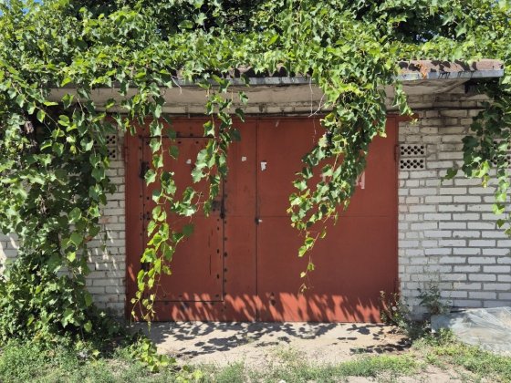 Гараж  під оренду Новая Украинка