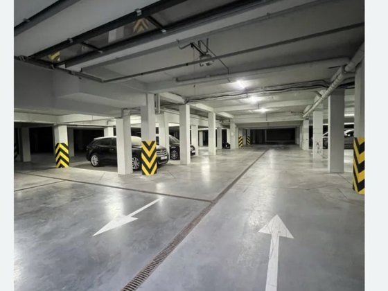 Здається паркінг Канівська,23/ ЖК Янтарний