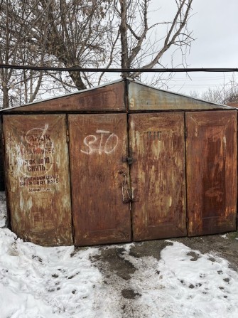 Металевий гараж в центрі - фото 1