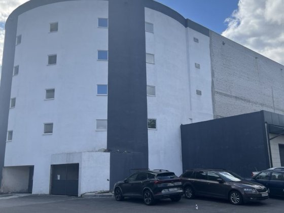 Здам гараж на першому поверсі, вул. Тобілевича-Грушевського, Центр Черкассы