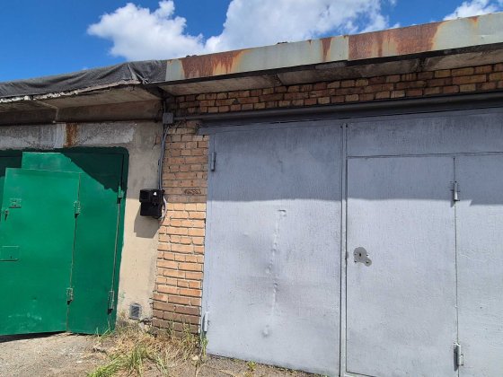 Довгострокова оренда гаража бiля ТЦ Караван, Лугова,16 Киев