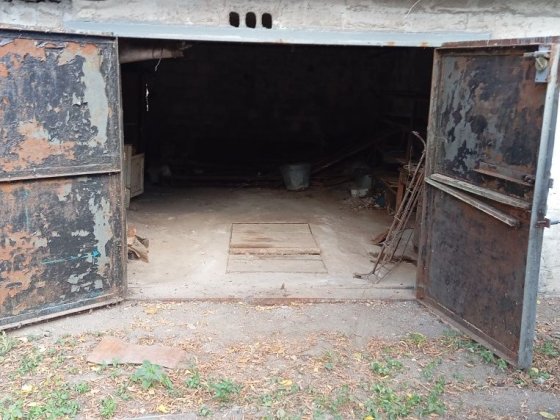 Сдам гараж большой на Квартале с 380в Днепр
