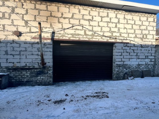 Сдам гараж подьемник яма малярка все условия +два гаража под склад Запорожье