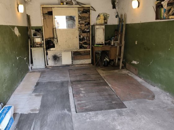 Здається гараж у кооперативі «Світлофор-2», центральний район міста. Днепр