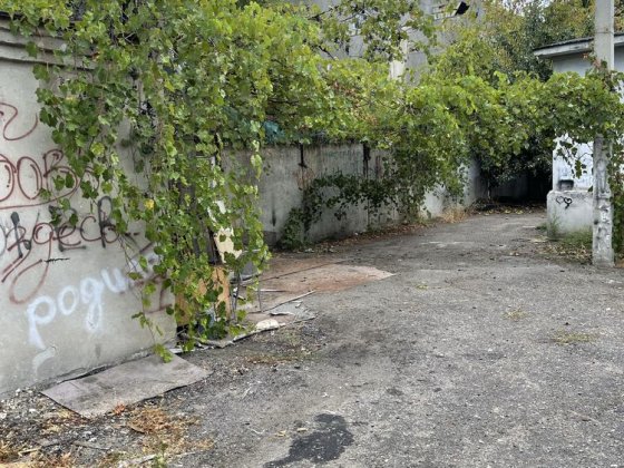 Сдам каменный гараж возле рынка Южный Одеса