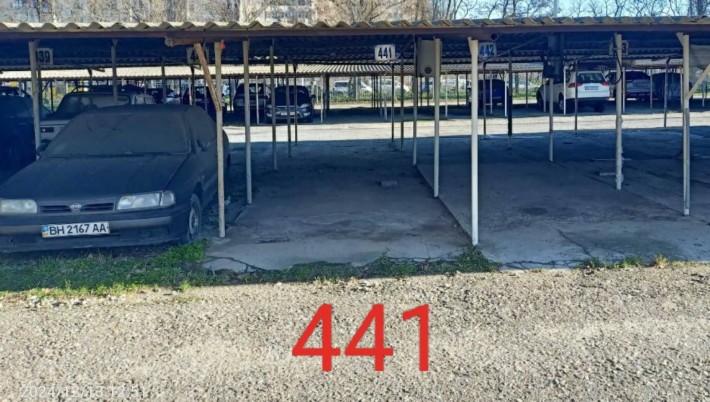 Сдаєтся місце ,на криті автостоянці1350грн.на місяц.Не дорого . Дзвон - фото 1