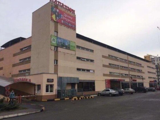 Паркинг на Сахарова 22,Папашон от хозяина Одеса