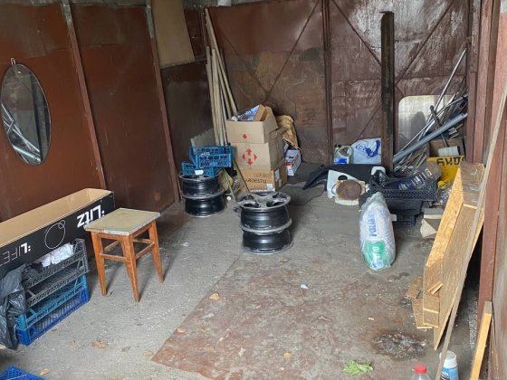 Гараж на Оболоні(Оболонський пр.), сухий, з бетонною підлогою Киев