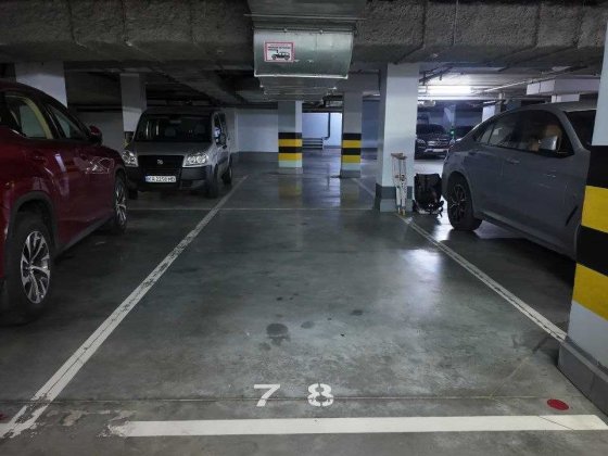 Оренда паркомісць ЖК "НОВОПЕЧЕРСЬКІ ЛИПКИ", Андрія Верхогляда 7-9, 1-3 Киев