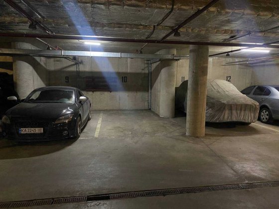 Науки 30 паркомісце Киев