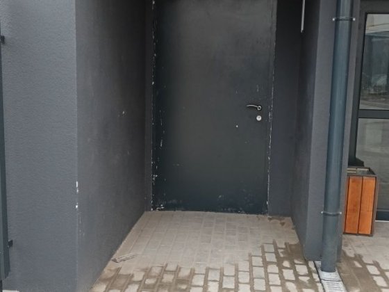 Здам кладовку,комору 3.2кв.в с.Хотов Хотов