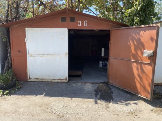 Сдам гараж пос. Котовского Фонтанка