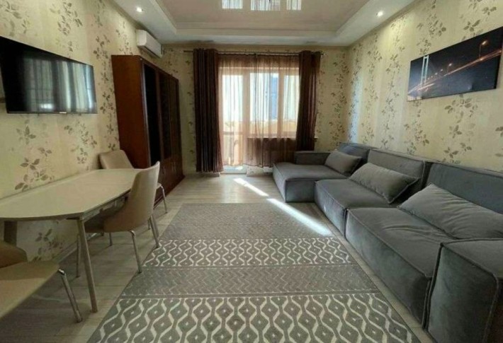 Продаж 1-кімнатної квартири вул. Верхогляда (Драгомирова), 2А, Печерський район, м. Київ - фото 1