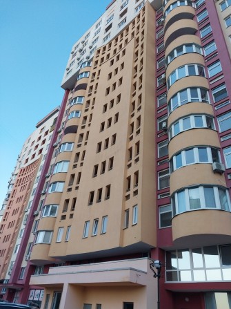 Продам 1 к квартиру з ремонтом ЖК "Перлина Кадетського Гаю ", вул. Ернста, 16а - фото 1
