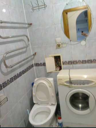 Продам 1-кімнатну квартиру в самому центрі міста, вул. Героїв України - фото 1