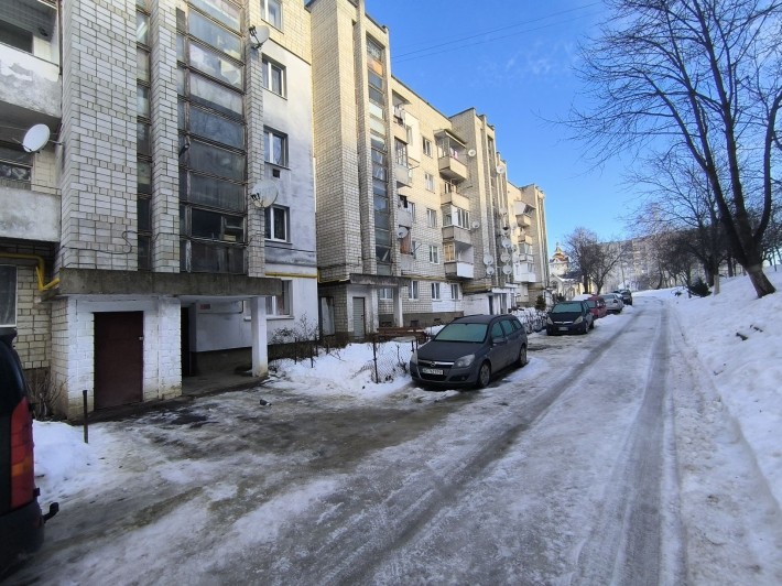 3-кімнатна квартира по вул. Коваліва 47 - фото 1