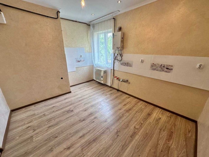 Пропозиція квартири з капітальним ремонтом 50м2 у м.Борислав - фото 1