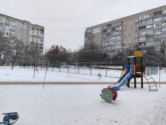 Продається трикімнатна квартира Васильків