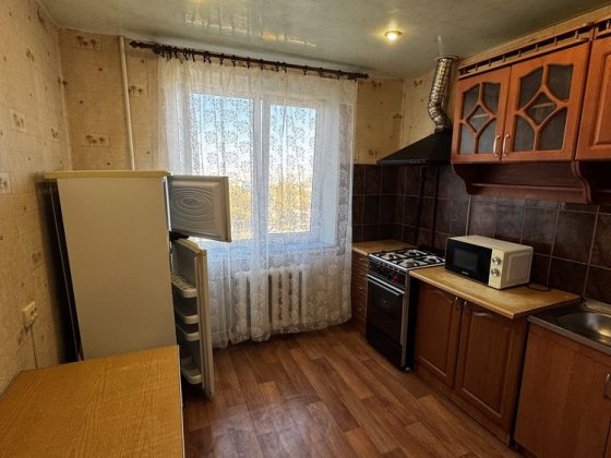 Продам 3 х. ком. Каменское левый берег 2 мик.