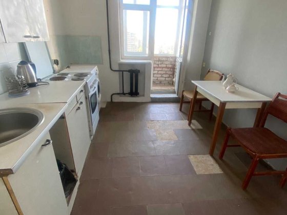 Продам 3-комнат квартиру на Левом берегу, 10 м-район. Сертификат