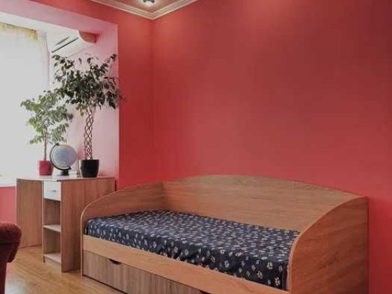 Продам 3-кімн. Л/б. Автономне опалення. 9 район. Л/б.