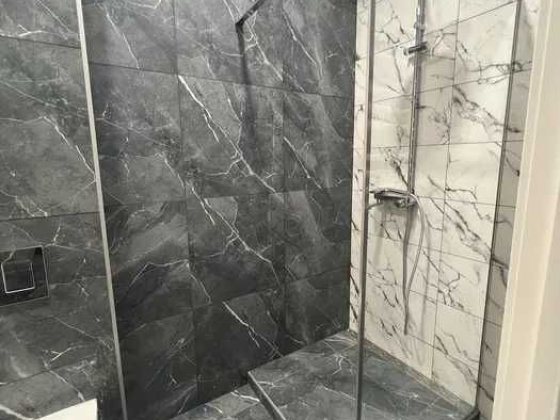 Є-відновлення Центр Города Продам 2 ком. Сталинку 
49 499 $ Кам'янське