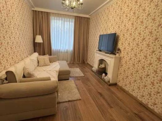 Продам 2 ком. с АГО с раздельными комнатами в кирпичном доме
34 999 $ Кам'янське