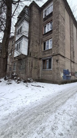 Продам квартиру в центрі під ремонт - фото 1