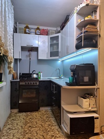 Продам 1-комнатную квартиру на 3 раёне в г. Вознесенск - фото 1