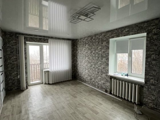 Продам 1к Комсомолец Черёмушки Каменское