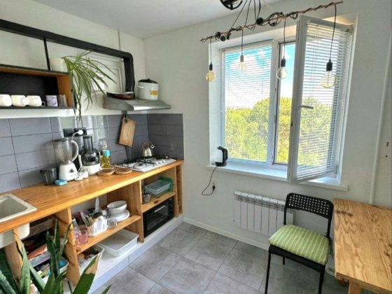 Продам 1 ком кв Левый берег 11 мкр. Каменское